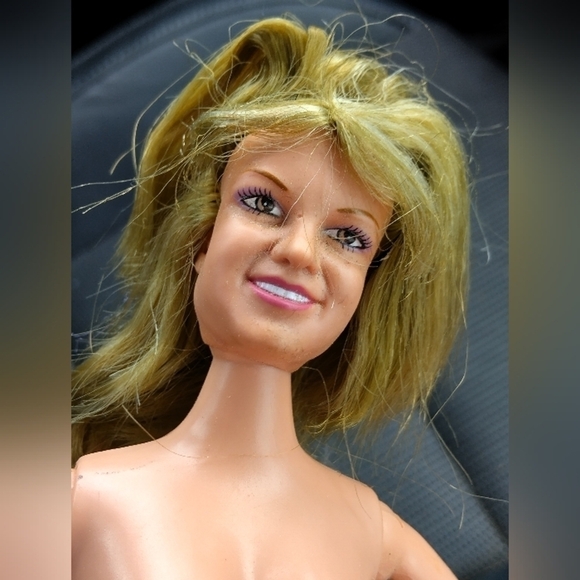 Britney Spears Fashion Doll 1998 Zomba Recording - Picture 3 of 4